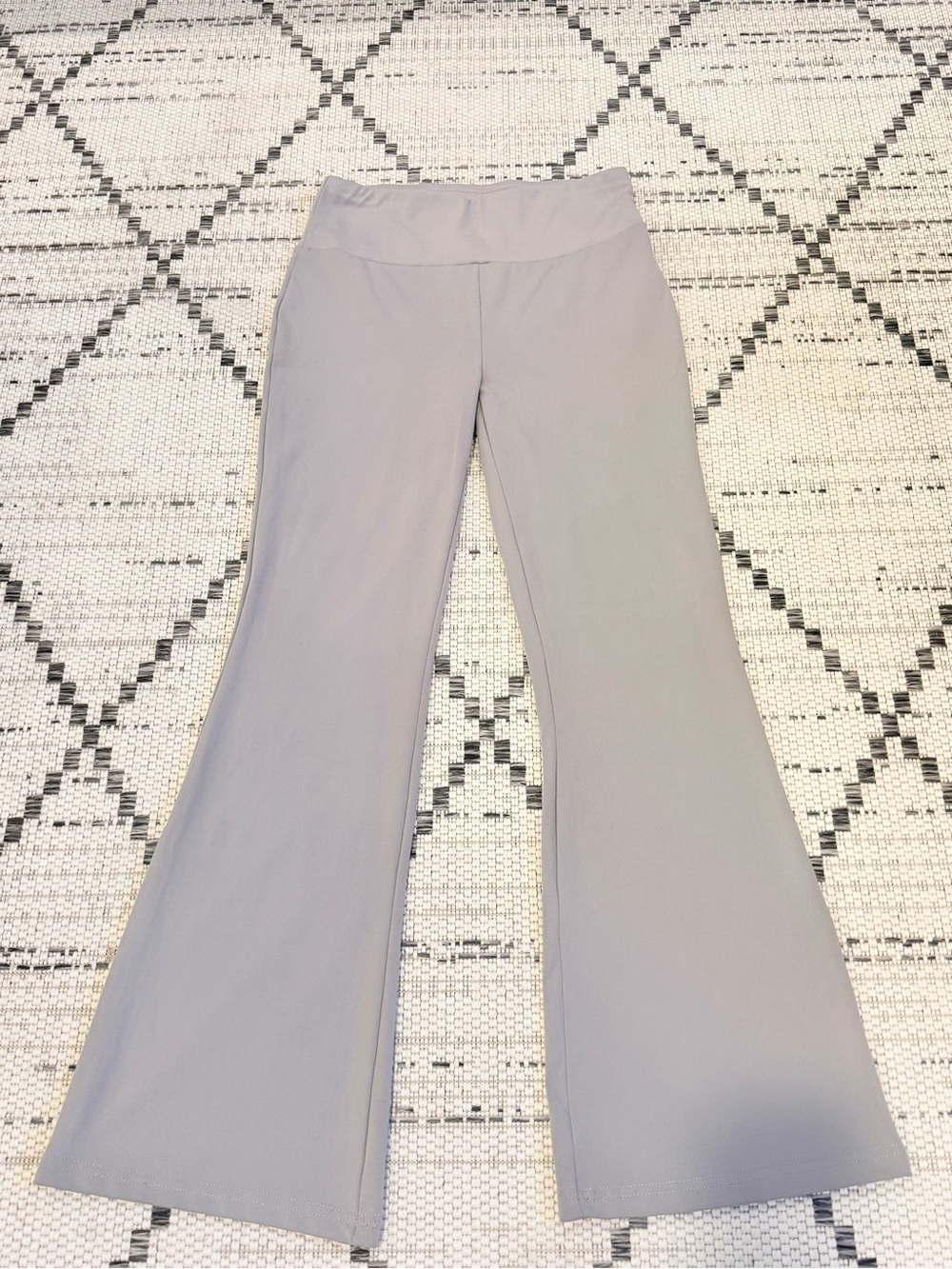 shosho Light Gray Flare Yoga Pants
